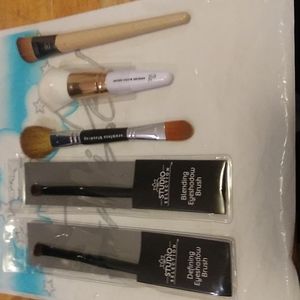 mixer makeup brushes